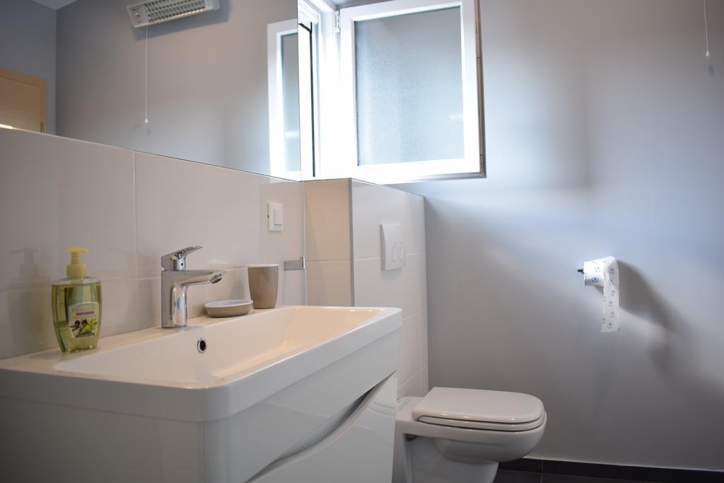 Luxury Apartments Adria Malinska Buitenkant foto